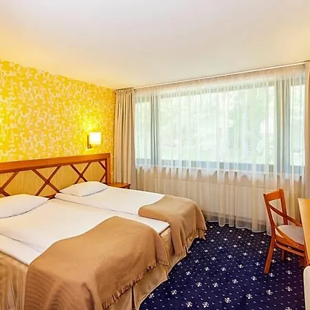 Ξενοδοχείο Park 4*